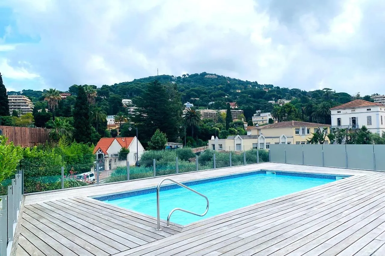 度假居 Oxford 1 Bedroom Apartment In A Brand New Building With A Pool 戛纳